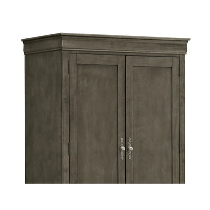 Traditional style wardrobe